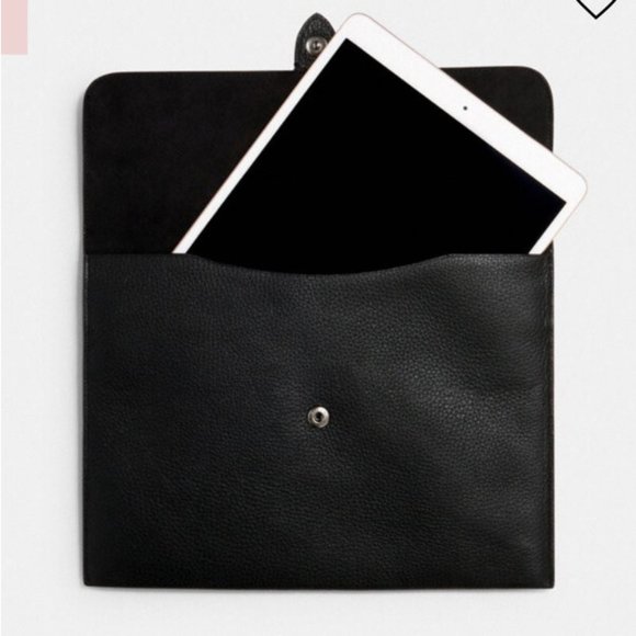 New Coach C1624 Tablet Sleeve in Pebble Leather Black - Picture 2 of 2